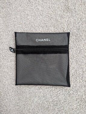 CHANEL (GWP) Black Mesh Makeup Bag with Zipper, Airplane Logo Pull